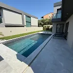 Vip Lueks Odalar Banyo Ve Klimali Villa *