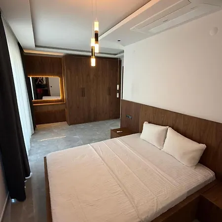 Vip Lueks Odalar Banyo Ve Klimali Vilă